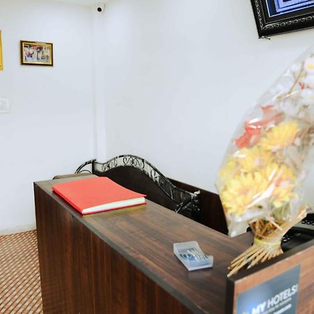 Hotel Abhinandan Indore Exterior photo